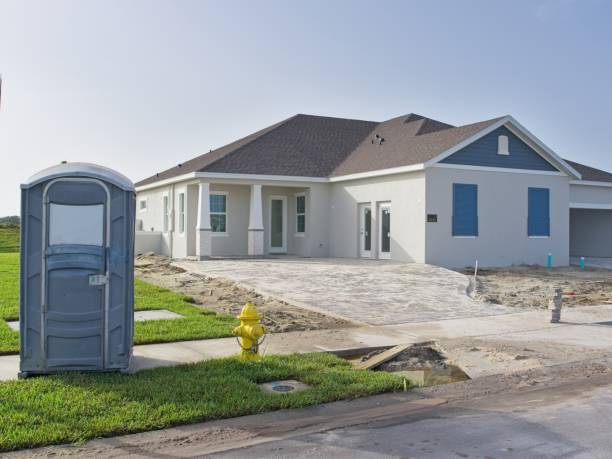 Portable Toilet Options We Offer in Uniondale, NY