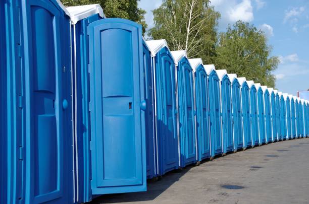 Best Porta potty delivery and setup  in Uniondale, NY